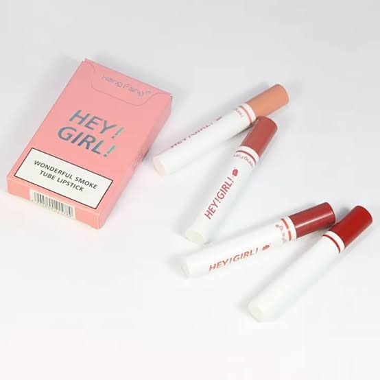 4-in-1 Trending Lipstick Set – Cigarette-shaped Matte Lipsticks