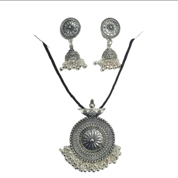 Decent Afghani Pendants With Earrings For Women All Agess
