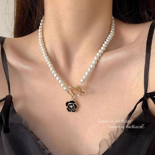 Elegant Korean Camellia Pendant Light Luxury Niche Pearl For Girl