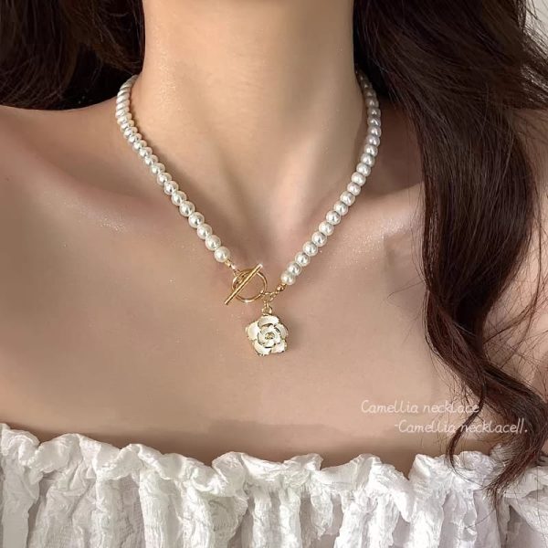 Elegant Korean Camellia Pendant Light Luxury Niche Pearl For Girl