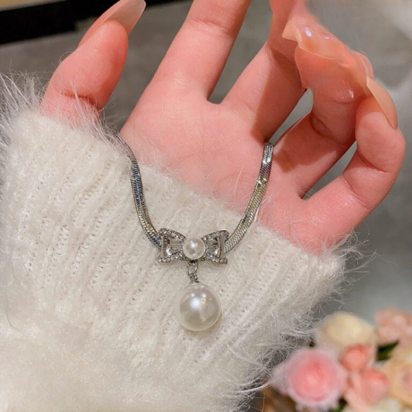 Elegant Korean Know Shape Pearl Pendent | Knot Pearl Necklace