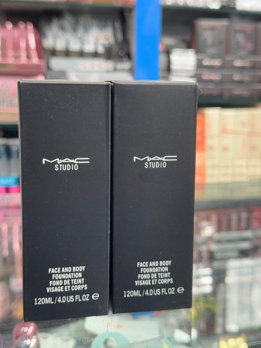 MAC Studio - Face and Body Foundation