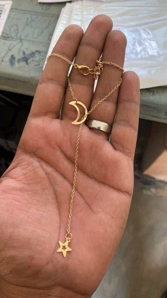 Simple And Elegant Moon Star Pendant Necklace Women Clavicle Chain Minimalist Design Necklace