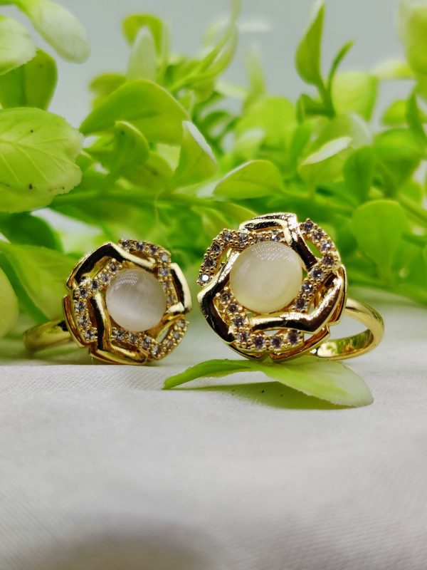 1 Piece Imported Elegant Dual-tone Floral Gemstone Rings – Timeless Design| Luxurious Design Ring | Adjustable Ring