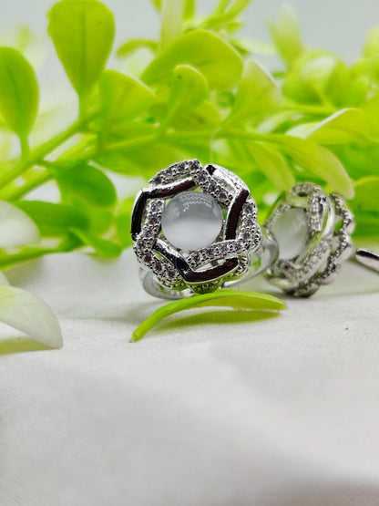 1 Piece Imported Elegant Dual-tone Floral Gemstone Rings – Timeless Design| Luxurious Design Ring | Adjustable Ring