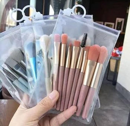 8 Pieces Cute Mini Brushes Pack - Random Color