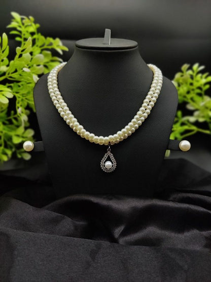 Imported Exquisite Pearl Necklace Set With Radiant Pendant & Earrings