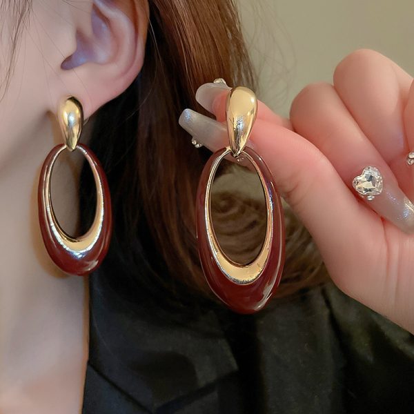 Imported Sophisticated Gold-plated Oval Drop Earrings – Modern Elegance Redefined