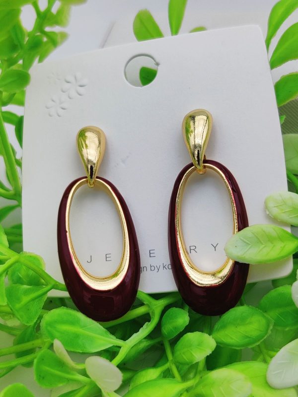 Imported Sophisticated Gold-plated Oval Drop Earrings – Modern Elegance Redefined
