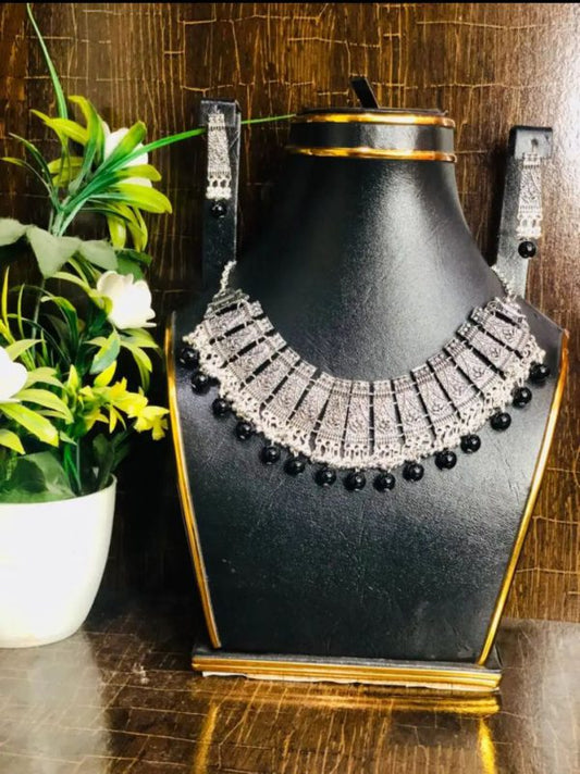 Latest Style And Cultural Jewelry Black Pearl Beautiful Silver Choker With Drop Earrings