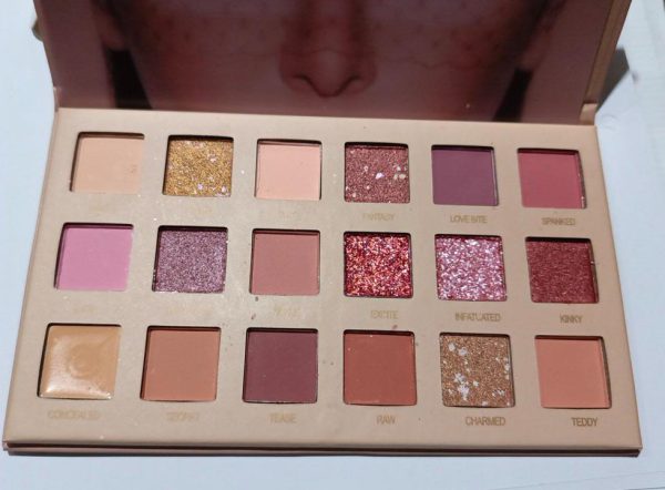 Huda Beauty - 18-Shade Nude Eyeshadow Palette